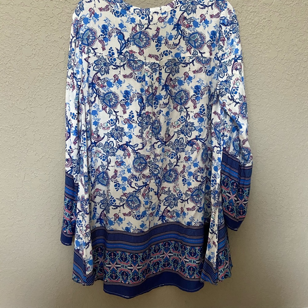 Long sleeve pattern dress